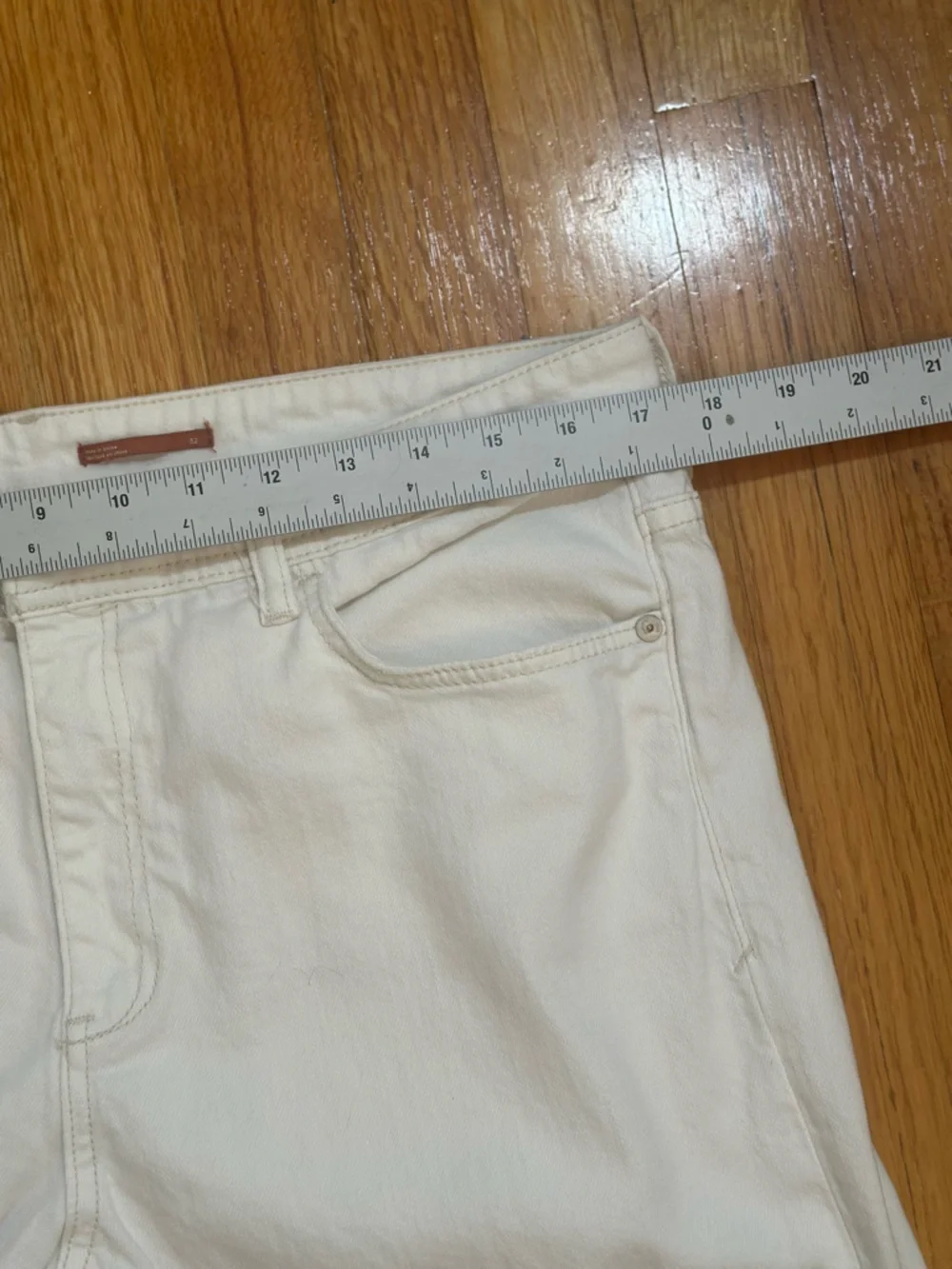Anthropologie PILCRO Distressed white jeans size 32 (¥¥) - Picture 8 of 12